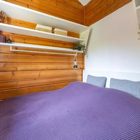 Holiday home With Shared Pool And Bubble Bath