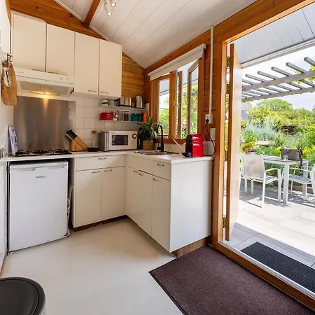 Holiday home With Shared Pool And Bubble Bath *